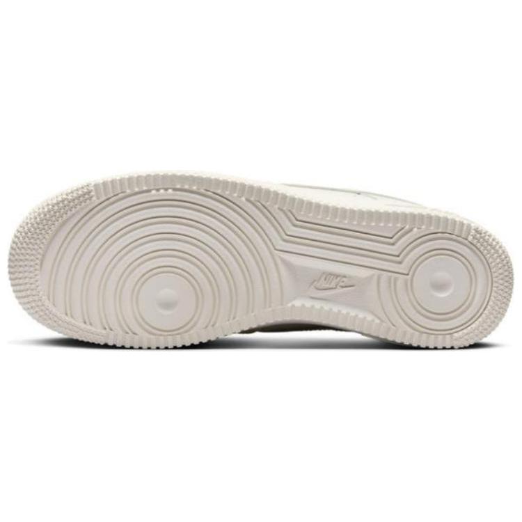 Nike Женские кроссовки Air Force 1 07 Essential Sail/Black HF1058-133