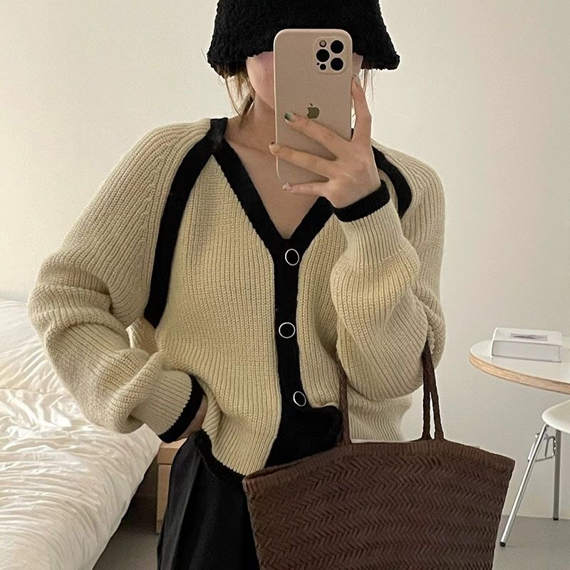 Маленький дизайн вязаный кардиган женский 2022 осень с длинным рукавом однотонный повседневный мягкий восковой цвет контрастный свободный свитер кардиган пальто
