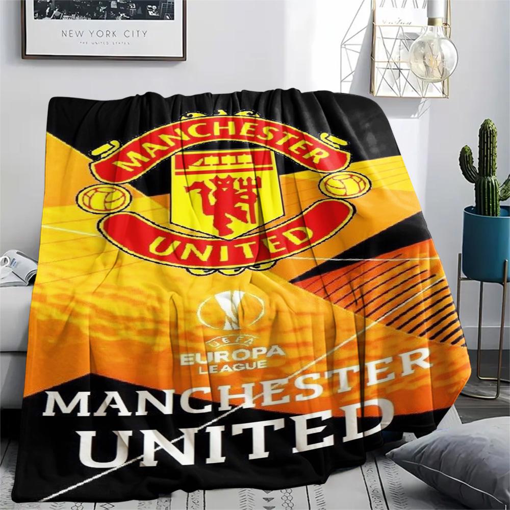 1Pc MANCHESTER UNITED Print Flannel Blanket High Quality Warm Comfortable Cover for All Seasons Perfect for Gifts Home Decor