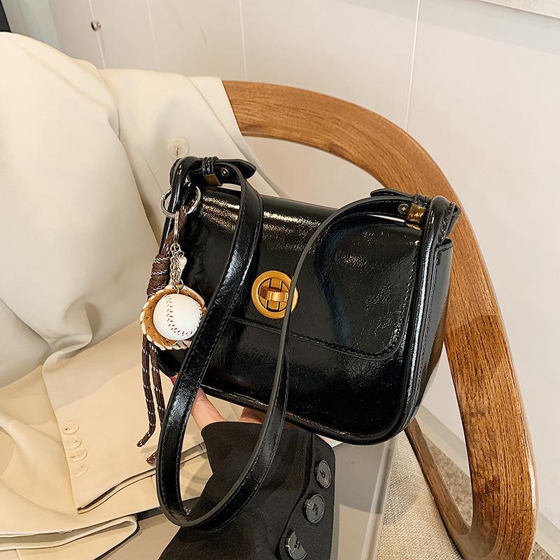 Popular Small Square Bag Women's Autumn and Winter New Shoulder Armpit Bag High-end Retro Messenger Bag