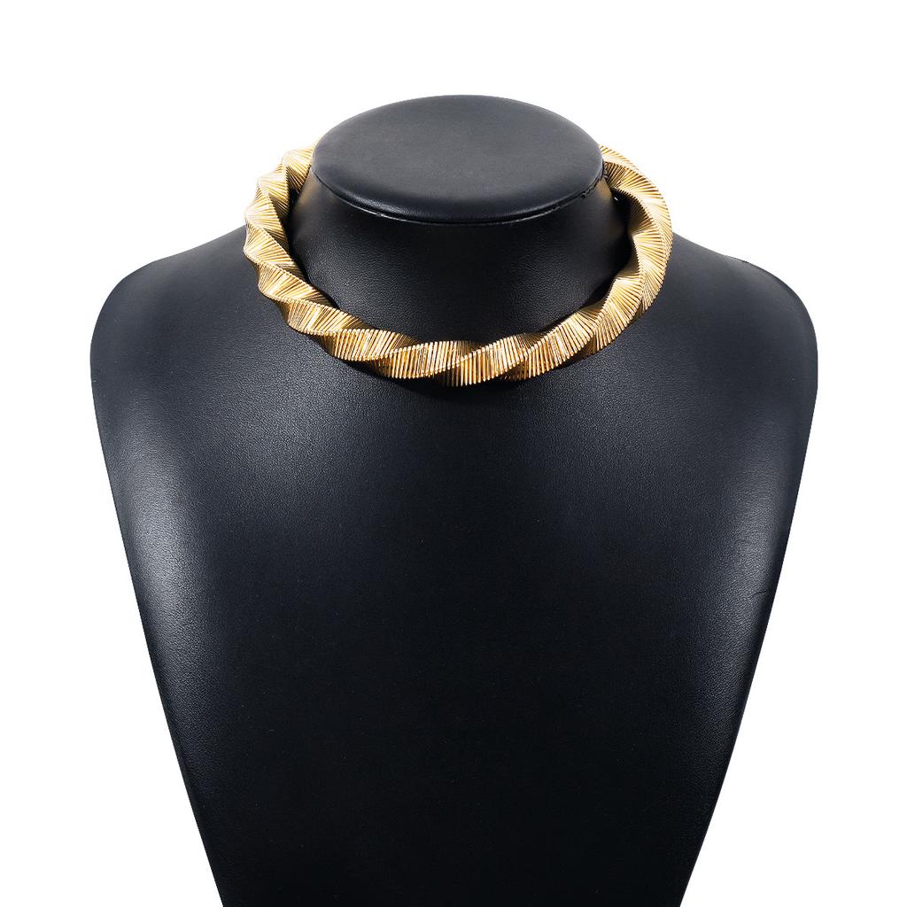 Tooxika Exaggerated Temperament Geometric Twist Necklace Fashionable Design Sense High Cold Wave Sense Collarbone Necklace