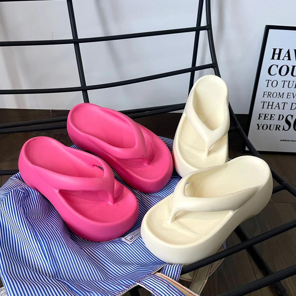 Fashion 7cm Thick Soles Raised Height Touching Character Slippers For Women To Wear Outdoors 2025 Summer Indoor Home Beach Slippers