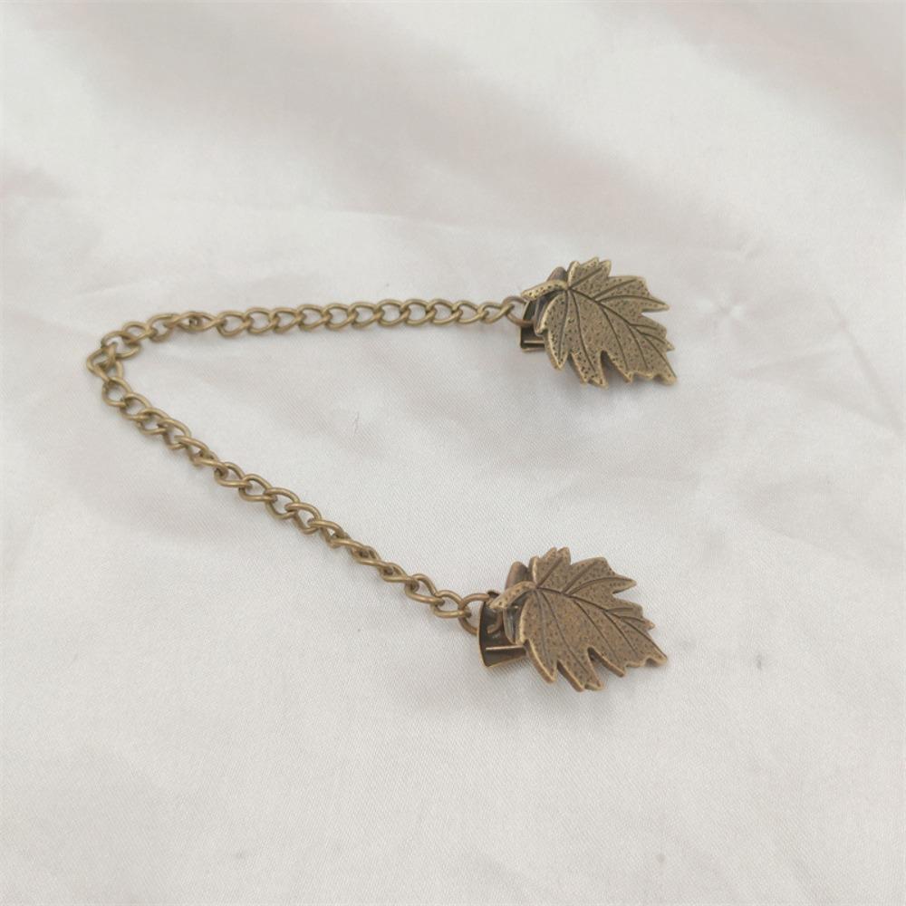 3Pcs 2023 New Cloak Brooch Vintage Flower Chain Cardigan Clip Sweater Clip Waist Clip Pointed Clip