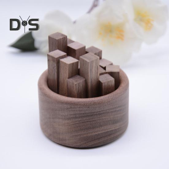 Wooden Aromatherapy Diffuser Round Car Essential Oil Diffuser Natural Wood Stick Fragrance Expanding Base Home Office Desktop Decoration