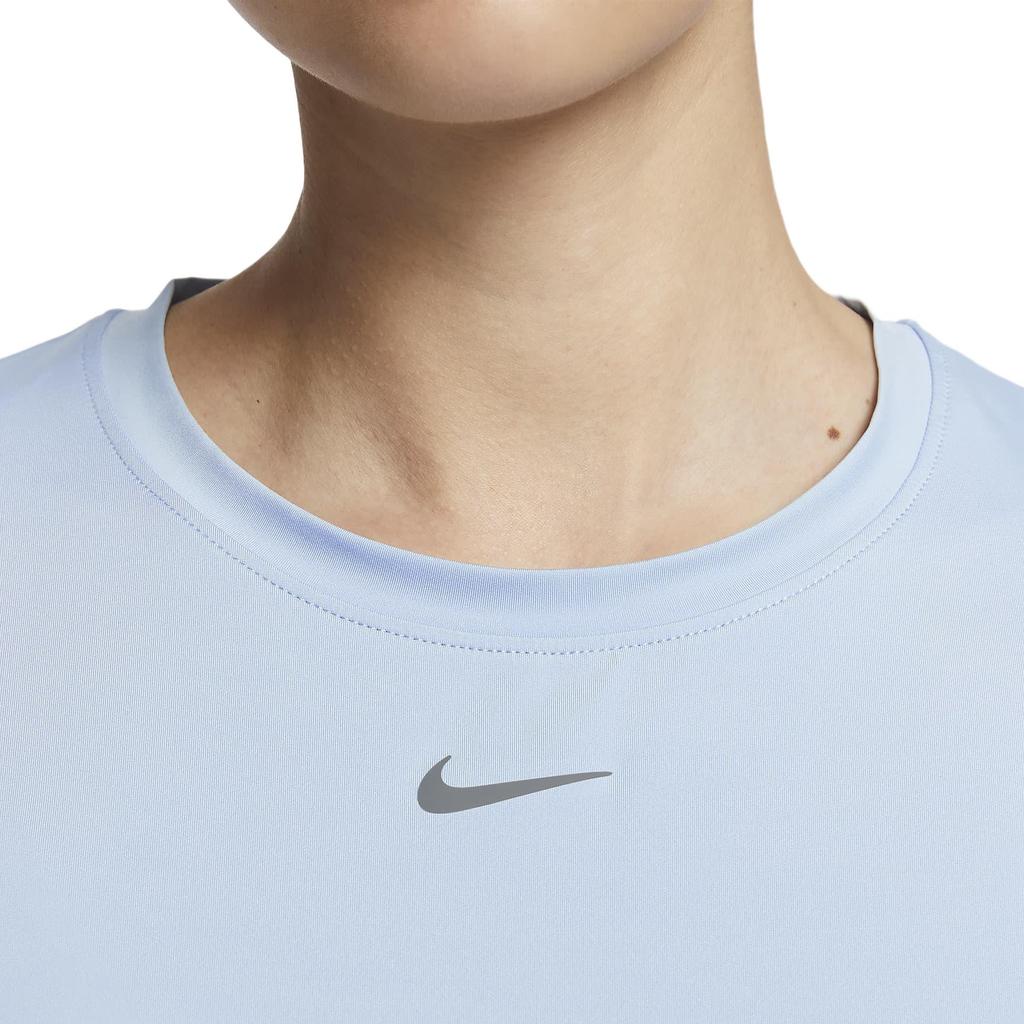 Nike Сплошной цвет с круглым вырезом, повседневная футболка с коротким рукавом, женские топы, голубой FN2799-440