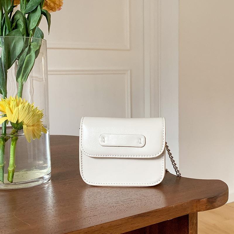 Серебряная сумка мини на плечо минималистичный стиль маленькая квадратная сумка модная милая кожаная помада мессенджер цепочка сумка женская