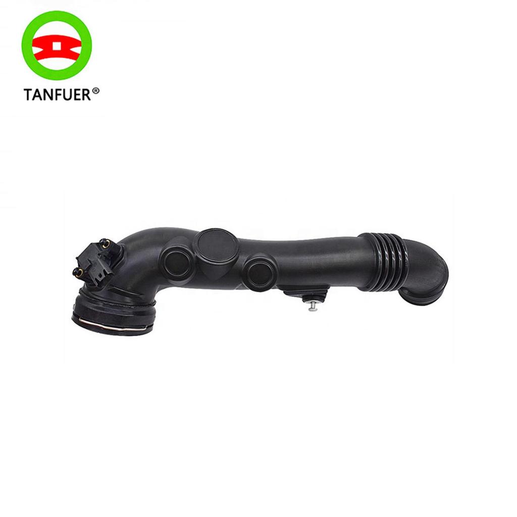 Воздуховод турбокомпрессора BMW E82 с датчиком (Номер детали #13717599294)