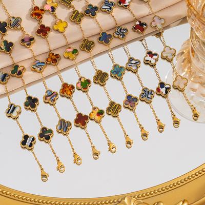 Браслет «Четырехлистный клевер» Легкая роскошь Премиальное ощущение Женские ювелирные аксессуары Нишевые украшения для рук