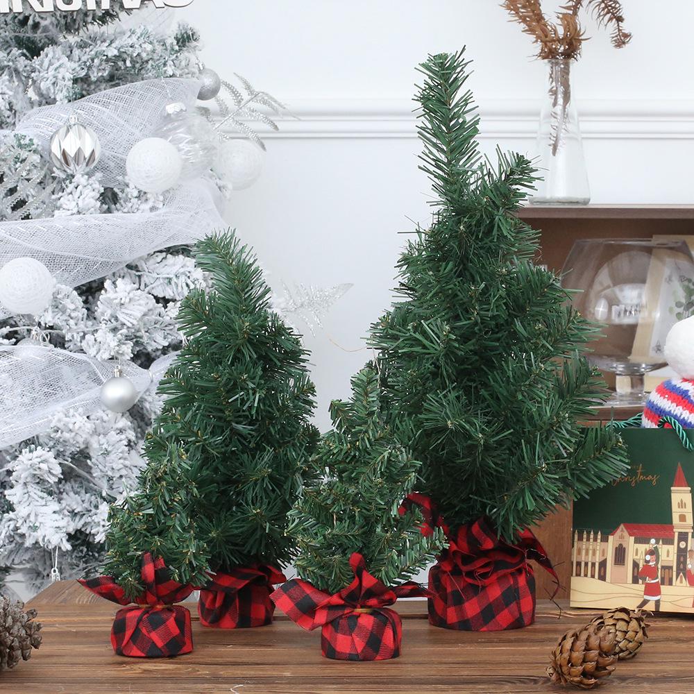 20cm Mini Christmas Tree with Burlap Base - 30cm Green Holiday Ornament for Home or Shopping Mall Decor