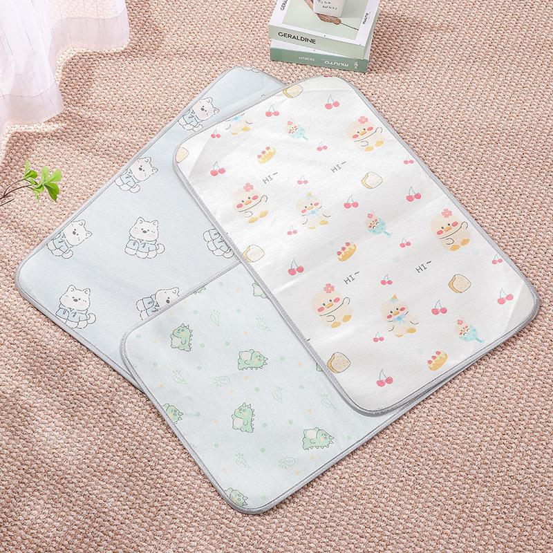 Pet Cat Sleeping Pads, Dog Beds, Ice Silk Cool-feeling Pads, Ice Pads, Summer Cooling Latex Pads, Dog Pads, Pet Supplies