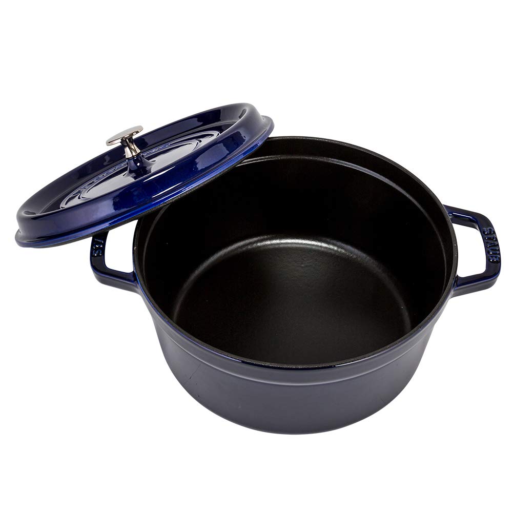 Staub Pico Cocotte Круглый 26 см Кастрюля эмалированная 1102691 Кокотница темно-синяя Стильная Кухня Новая Жизнь [Staub] Двуручный [Товар]