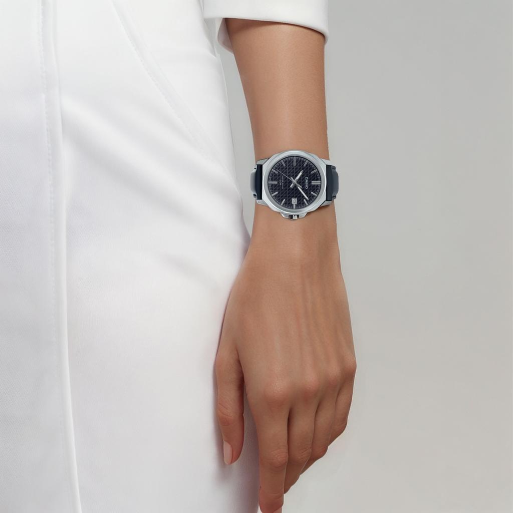 Casio Часы с кварцевым механизмом и ремешком из натуральной кожи, унисекс, черный циферблат, MTP-E720L-1AV