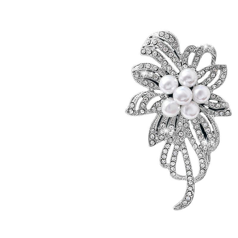 Fashion Brooch For Women Shiny Rhinestone Simulation Pearl Flower Brooches Clothing Pins Party Jewelry Gifts