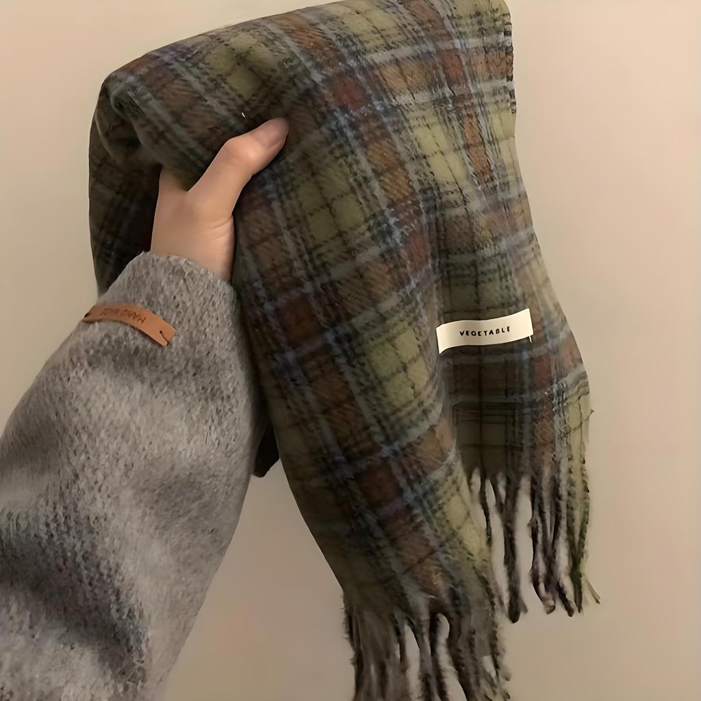 Cozy Winter Scarves for Women, Vintage Green Plaid Wrap with Elegant Tassel - Soft Thickened Fashion Shawl