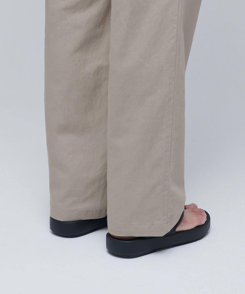 MUSINSA STANDARD Cotton Linen Two-Tuck Wide Pants [Beige]