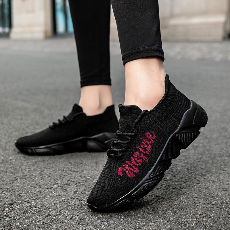 Factory direct sales couple sports and leisure large size high-elastic flying woven breathable shoes trendy fashion lightweight socks shoes