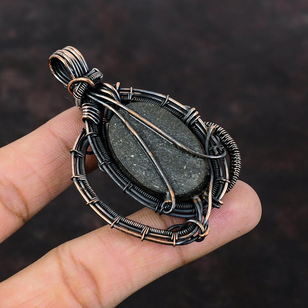 Кулон в виде ракушки из морского ушка Медная проволока Ювелирные изделия ручной работы Достойный кулон Подвеска из драгоценного камня Ювелирные изделия из ракушки из морского ушка Медные украшения Подарок для мамы