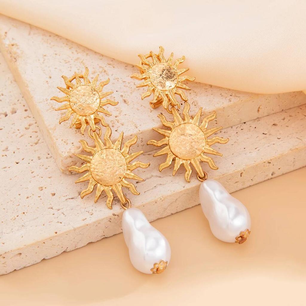 Salircon Vintage Gold Color Sunflower Pendant Earrings for Women 2026 Luxury Imitation Pearl Earring Fashion Party Jewelry Gift