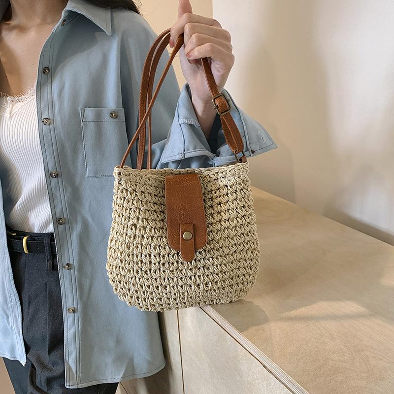 New Summer Grass Woven Bag for Women Beach Crossbody Bag Designer Shoulder Bag Small Flap Purses and Handbags