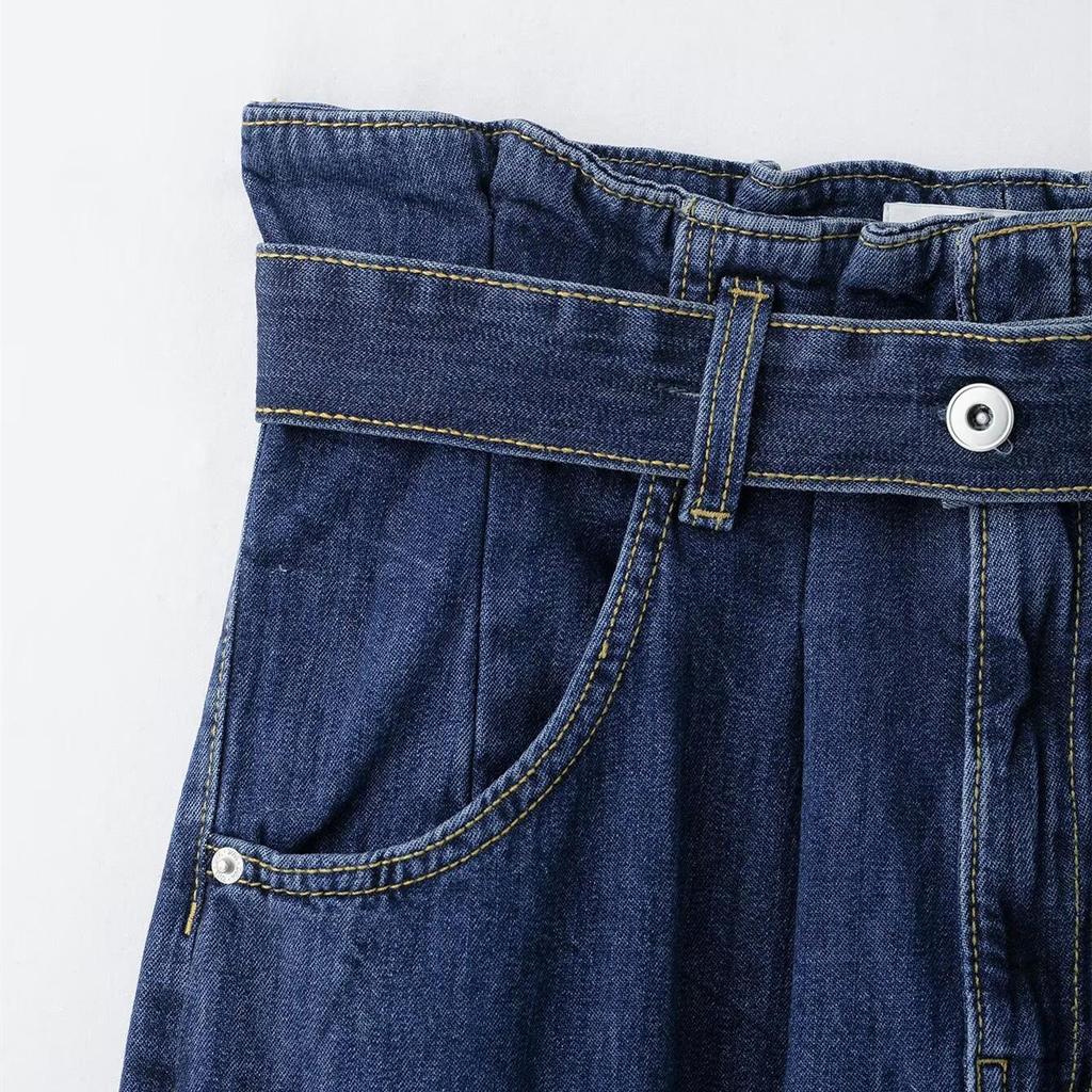 Весенний женский джинсовый комплект 2025 года: рубашка с поясом и плиссированные длинные брюки