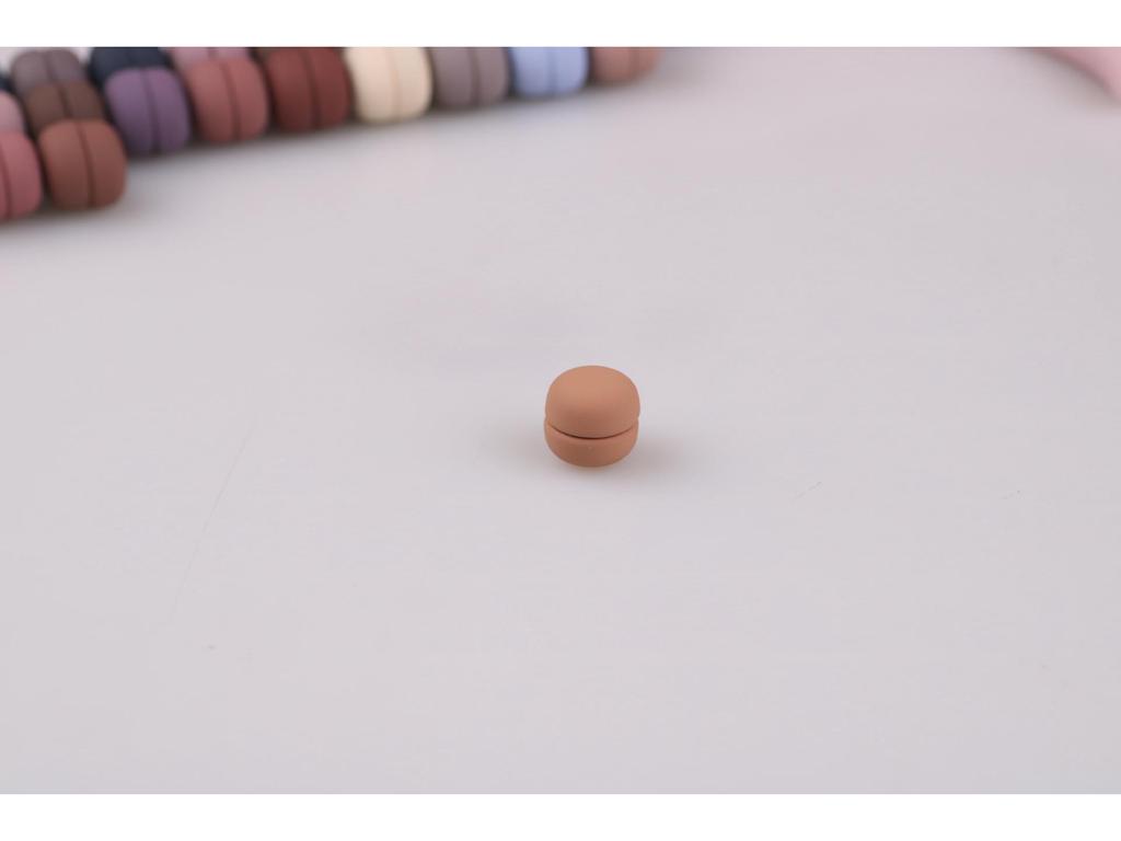 Магнитная брошь-зажим для шарфа «Макарон»: Не оставляющий следов, не повреждающий аксессуар для шали и головного платка.