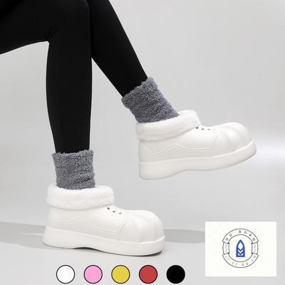 Зимние зимние сапоги на толстой подошве женщины носят короткие милые нескользящие хлопковые тапочки с мягкой подкладкой.