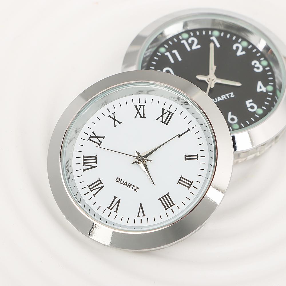 Механические кварцевые часы Автоматический орнамент Цифровые часы Мини-часы Автомобили Внутренние наклейка на автомобиль