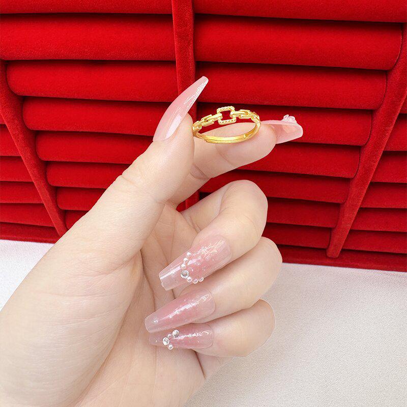 Изысканное открытое кольцо цвета песка и золота для женщин: Высококачественный нишевый дизайн, легкий роскошный стиль, стойкий цвет, имитация золота.