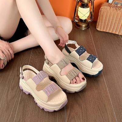 Повседневные спортивные сандалии женские летние 2024 г. новые римские пляжные туфли со стразами на толстой подошве на высоком каблуке 6,5 см с пряжкой сзади сандалии