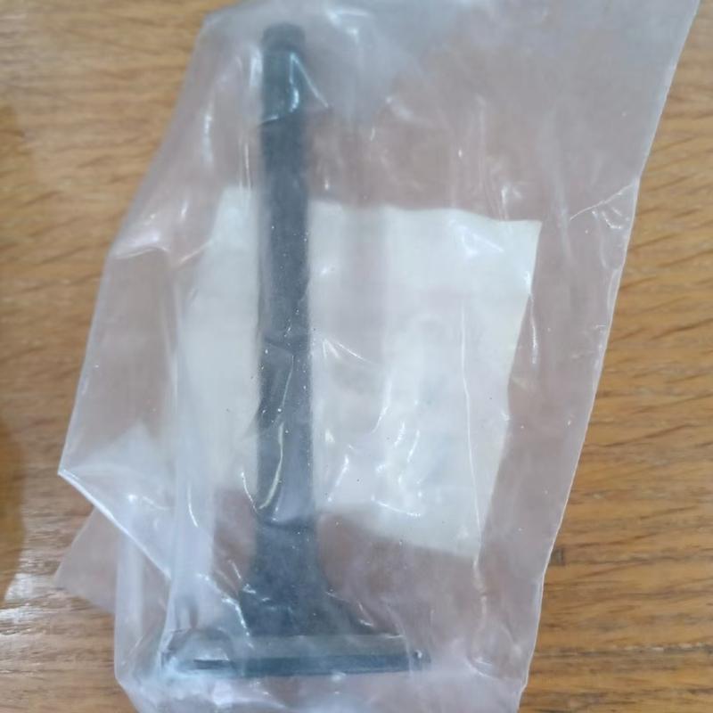 Exhaust Valve MD083851 For Mitsubishi Pajero Montero L200
