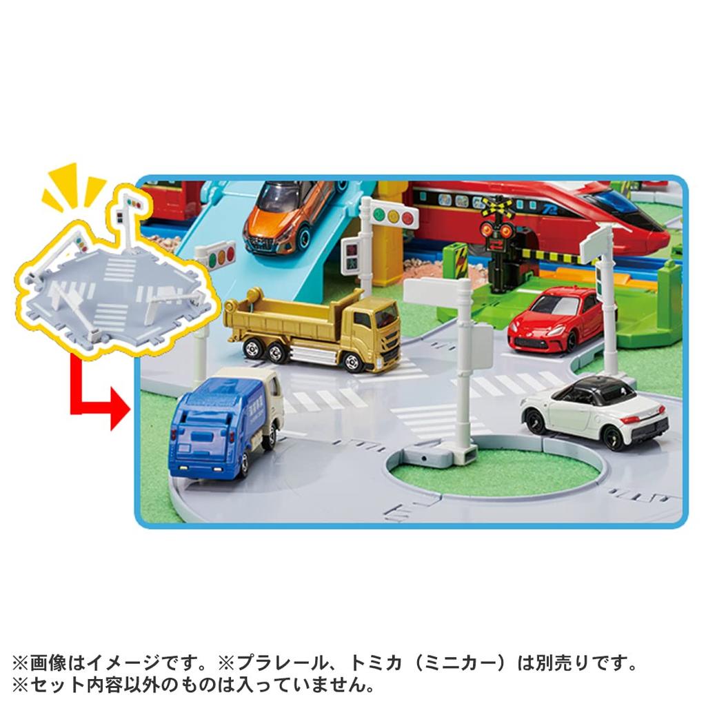 Takara Tomy Tomica Tomica Town Railroad Crossing, Overpass, and Intersection Road Set, Miniature Car Toy, Ages 3 and Up