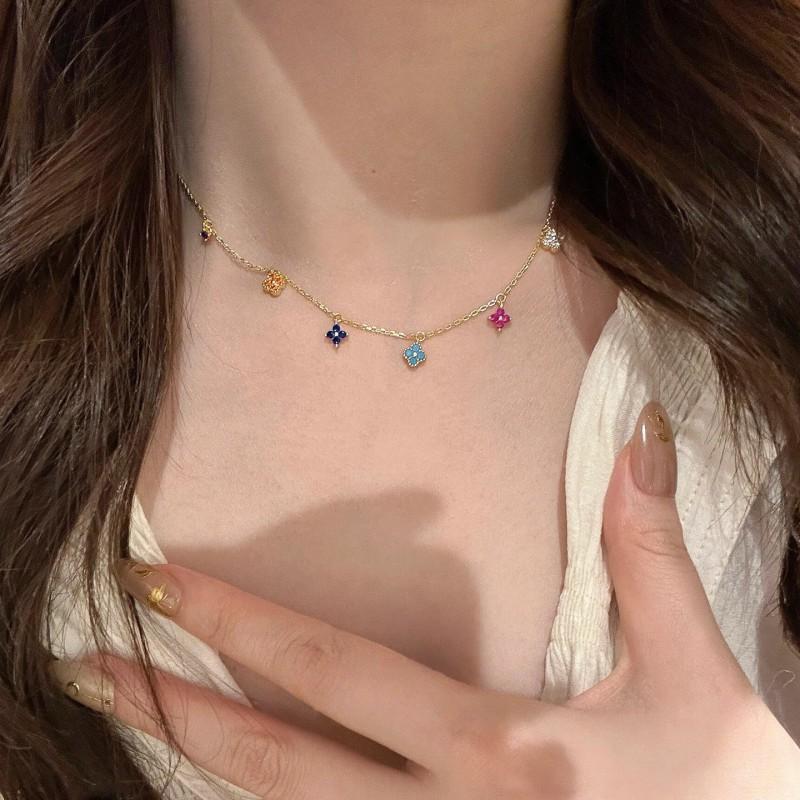 Sterling Clover Pendant Necklace Women 18K Gold Plated Floral Design Adjustable Chain 41-50cm Elegant Minimalist