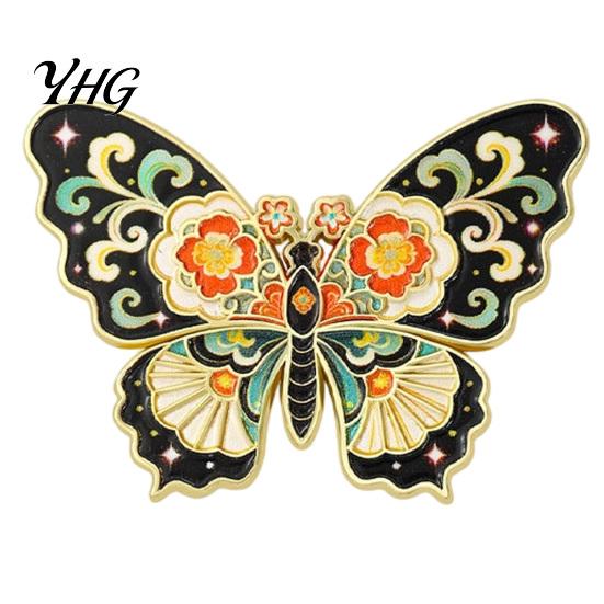 Golden Plated Alloy Brooch Chinese Style Paper Kite Brooch, Enamel Butterfly Goldfish Swallow Badge, Decorative Pin for Clothing Scarves and