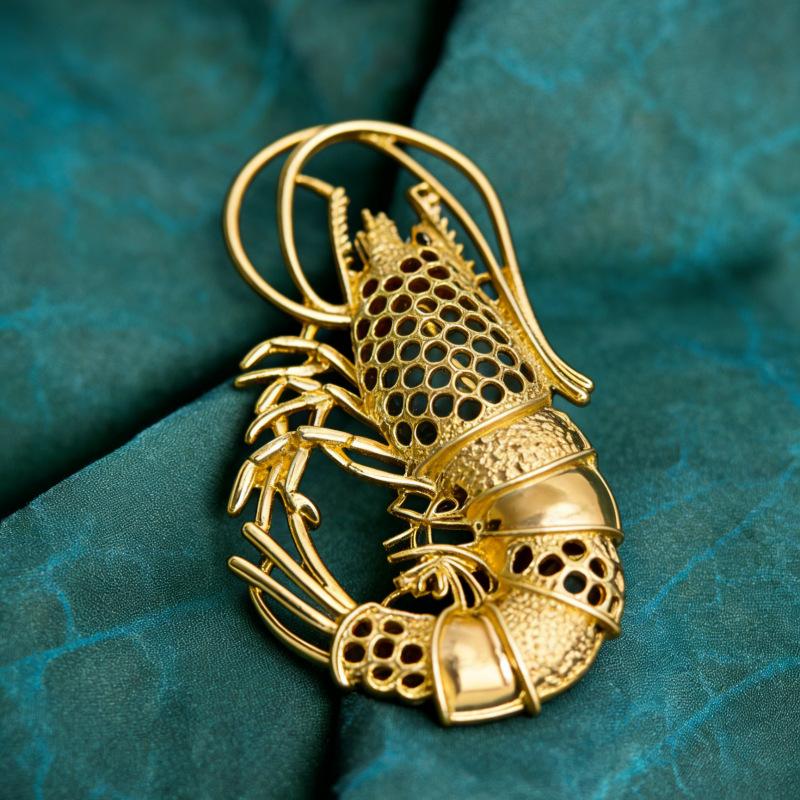 Women's Ocean Style Brooch 1Pcs Retro Metal Butterfly Embossed Pin with Lobster Detail for Dress Bag Scarf