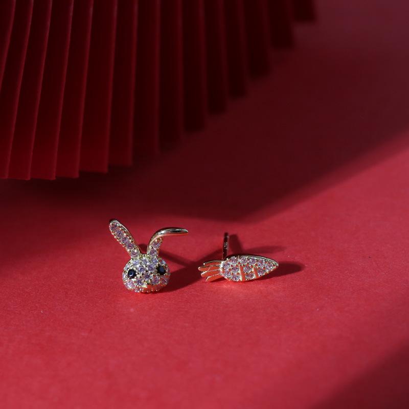 Year of The Rabbit Full Diamond Rabbit Carrot Earrings Women's New Trendy Sweet Cute Small Fresh Earrings Earrings