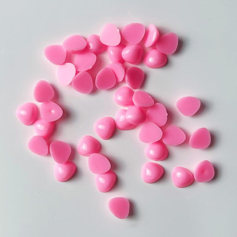 50 шт. Треугольные носовые аксессуары Мультяшный нос куклы Ручной DIY Треугольные Практичные Пластиковые с плоским дном Плюшевые игрушки