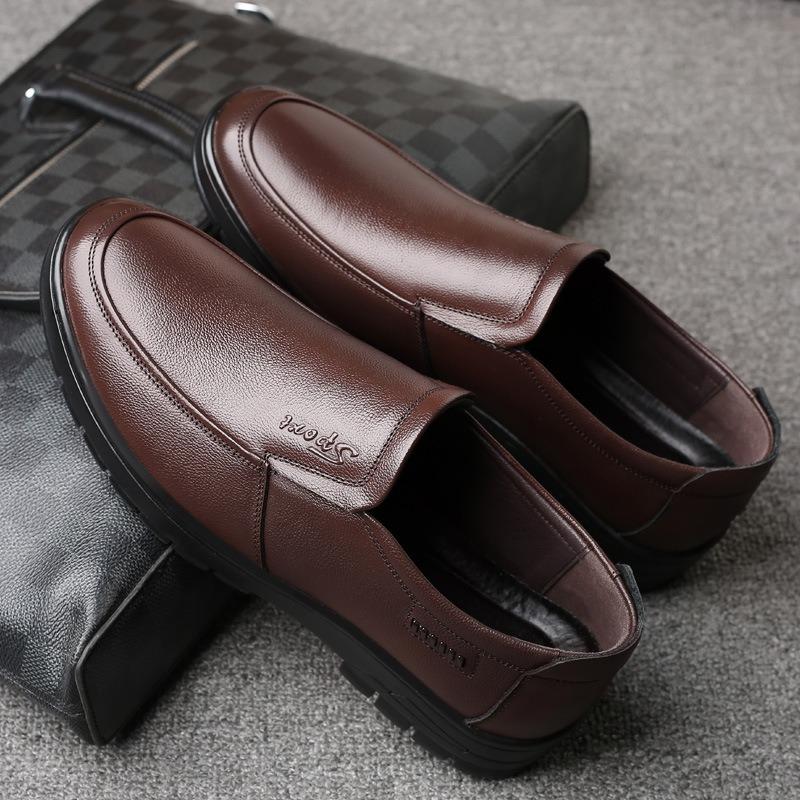 Кожаная обувь мужская весенне-осенняя кожаная дышащая деловая повседневная обувь мягкая подошва на одном педале туфли для отца среднего возраста