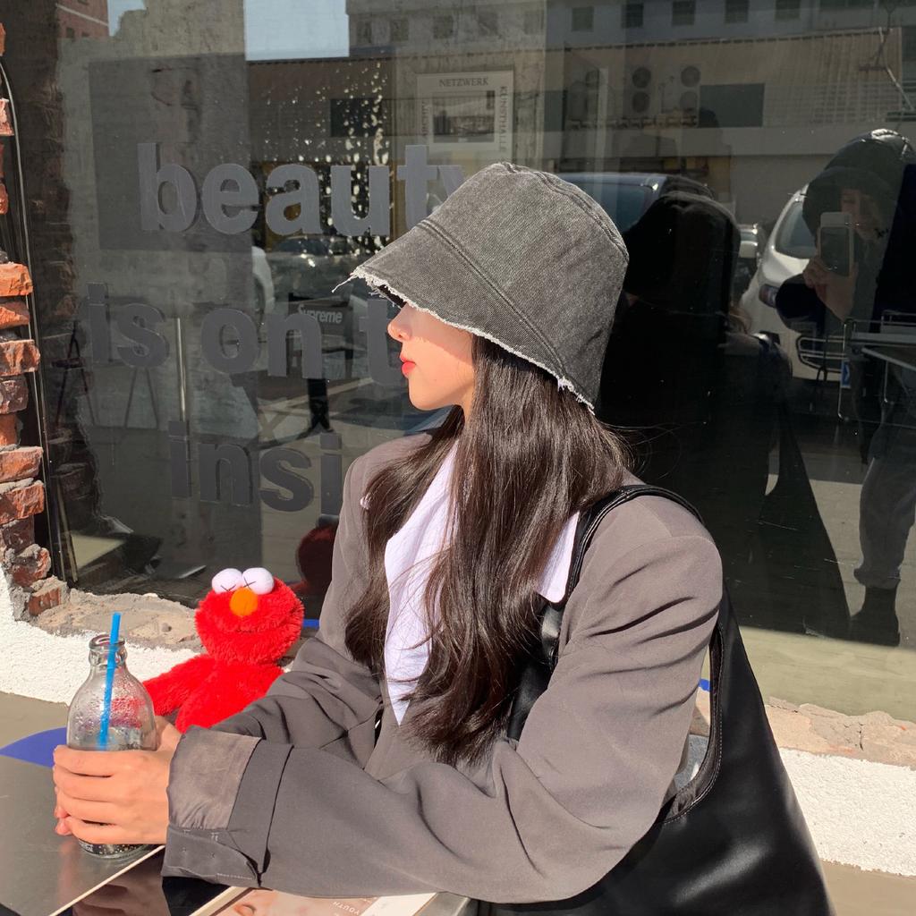 Женская весенне-летняя панама из выбеленного потертого денима в корейском стиле