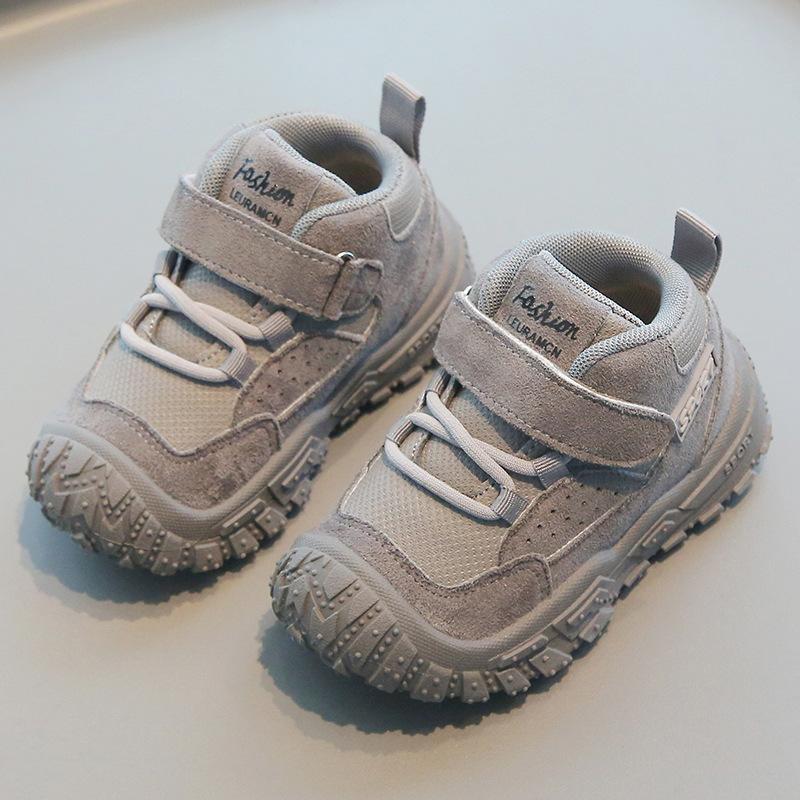 Детская спортивная обувь 2025 весна и осень новая обувь для пап для мальчиков беговые кроссовки для девочек обувь для альпинизма мягкая подошва детская повседневная обувь