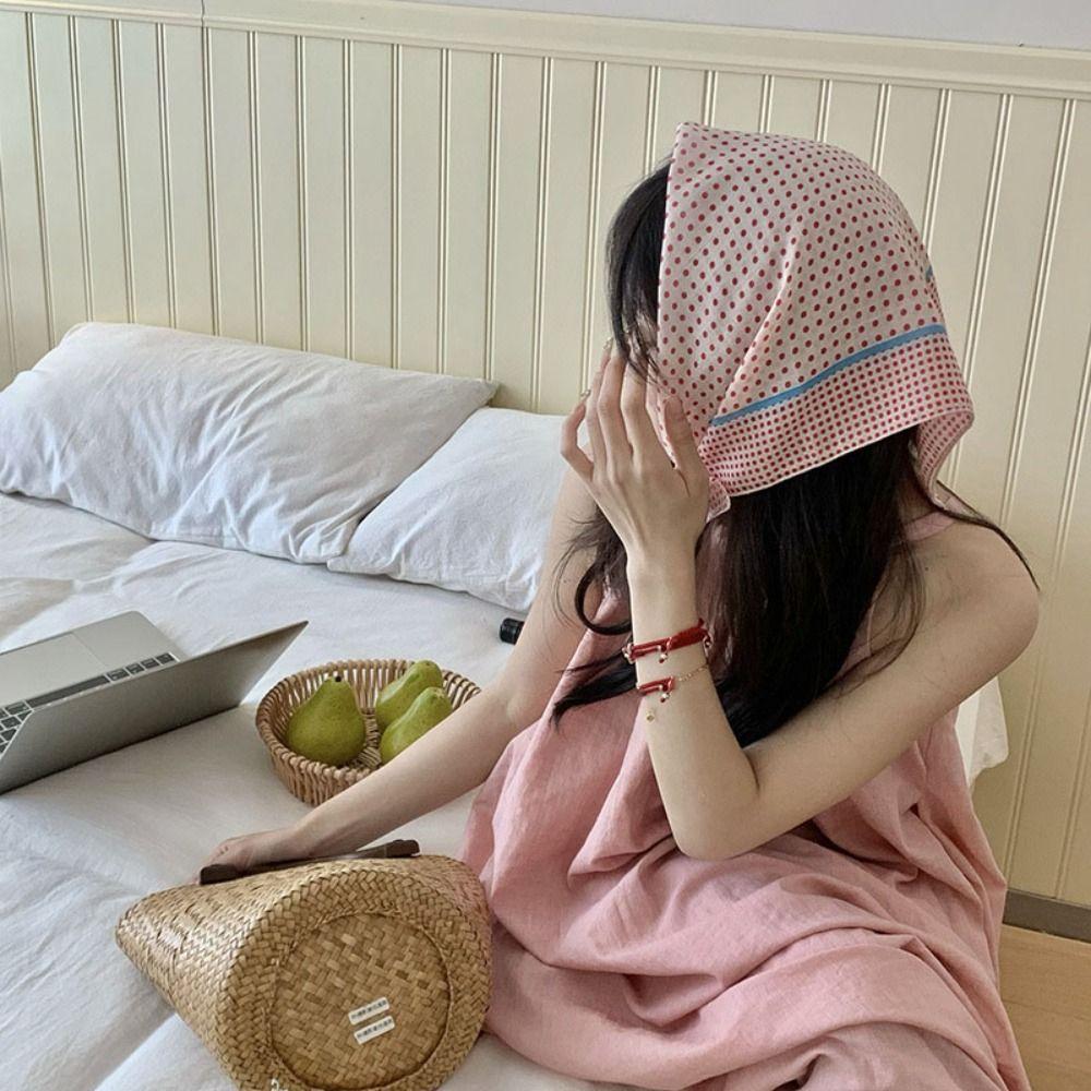 Sunscreen Small Square Scarf Neckerchief Headscarf Sweet Printed Silk Scarf  Girl