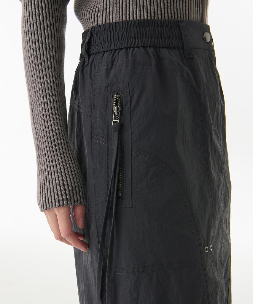 Musinsa Standard Woman Women'S Nylon Ripstop Utility Banding Long Skirt [Dark Grey]