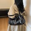 Осень и зима ретро большая вместимость сумка подмышку женская 2025 новая простая повседневная сумка-тоут универсальная сумка через плечо