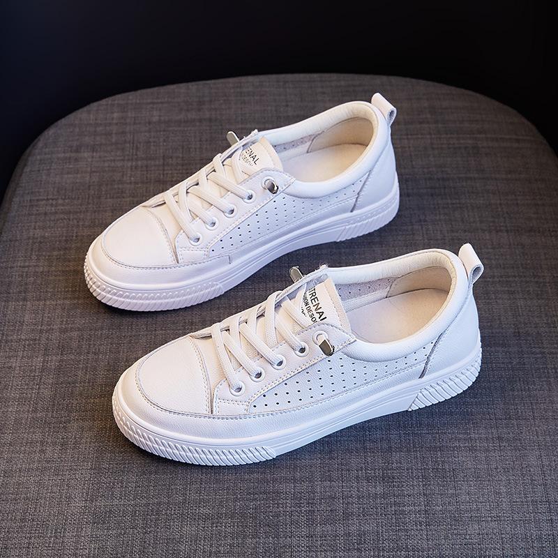 Кожаные маленькие белые туфли, женская обувь, универсальные летние туфли в модном стиле, новые повседневные белые туфли с сеткой на плоской подошве, летние