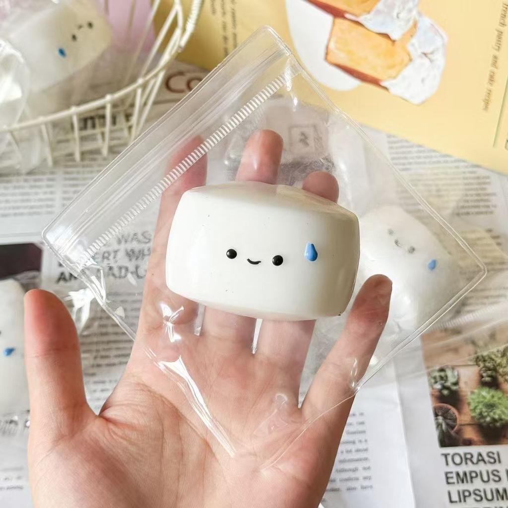 Залипательная игрушка-сквиш!Ультрамягкий силиконовый продукт обеспечивает приятное сжатие и медленное восстановление индивидуальный