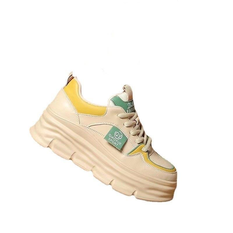 Новые весенние туфли для маффинов на толстой подошве, корейская версия, универсальная повседневная женская спортивная обувь одинакового цвета, удлиняющая спортивная обувь