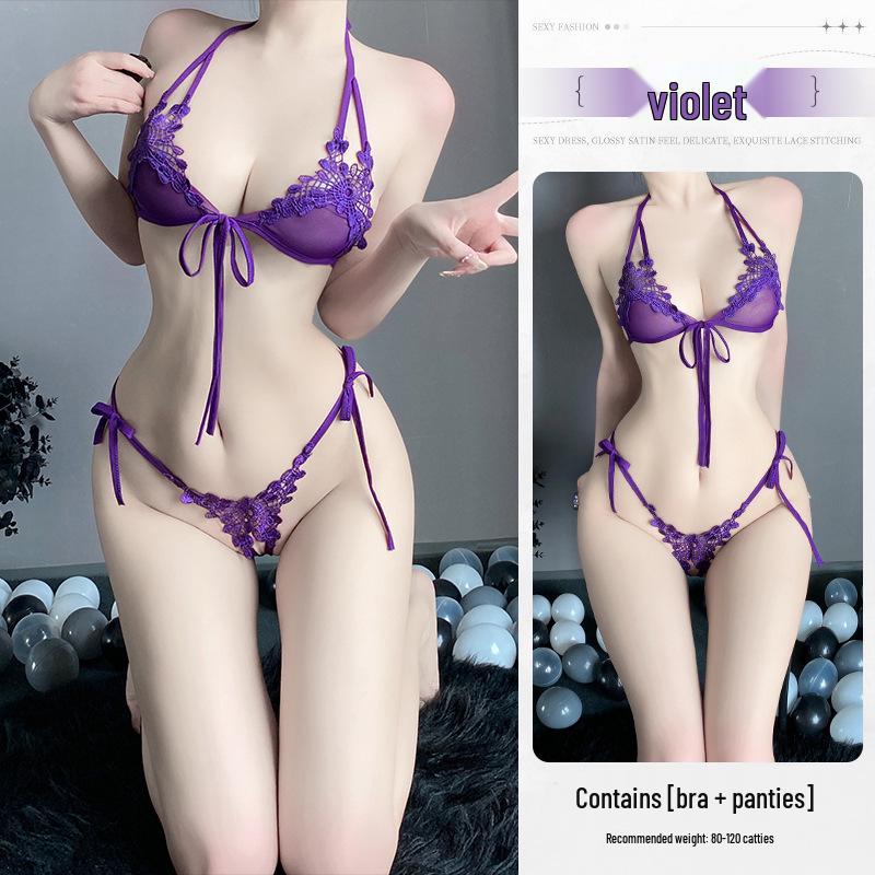 Кружевной комплект нижнего белья из трех предметов: Соблазнительный дизайн с открытой промежностью для маленькой груди