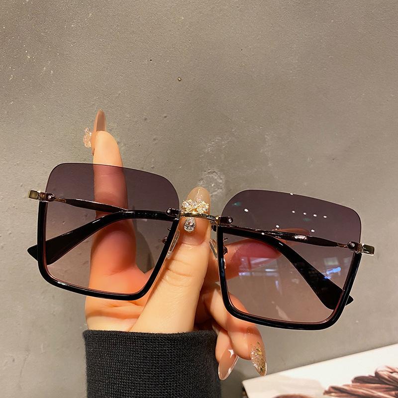 Vintage Oversized Sunglasses Fashion Men Women Square Shades Eyewear Trendy Ins Popular Brand Design UV400 Sun Glasses