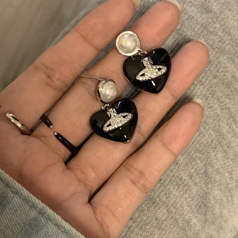 Черные серьги-Сатурн в форме сердца со стразами Уникальный дизайн Высококлассный стиль