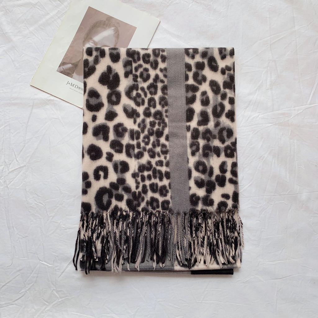 2024 Осень и зима Новый полудлинный мягкий искусственный кашемировый универсальный леопардовый принт шарф-шаль для женщин
