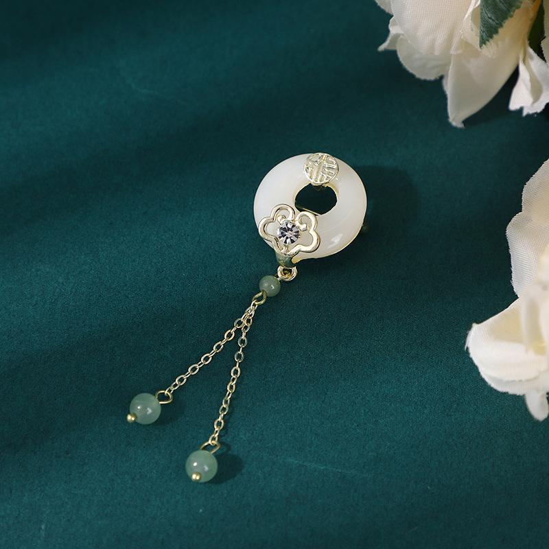 Имитация жемчуга Женское украшение Ханфу Ювелирные изделия Длинная подвеска-кисточка Аксессуары для ципао Сплав Ципао Прессованный лацкан